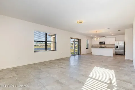 705 Old Country Road SE Palm Bay FL 32909