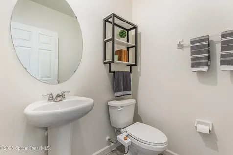 705 Old Country Road SE Palm Bay FL 32909