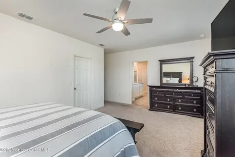 705 Old Country Road SE Palm Bay FL 32909