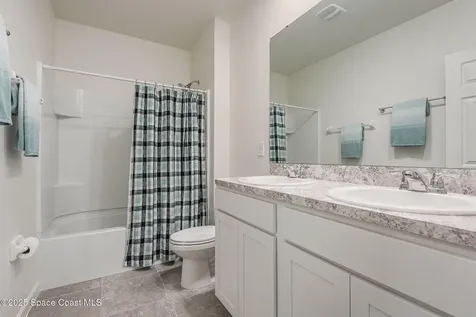 705 Old Country Road SE Palm Bay FL 32909