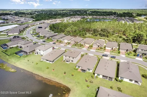 705 Old Country Road SE Palm Bay FL 32909