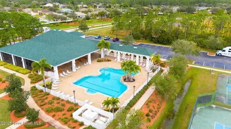 705 Old Country Road SE Palm Bay FL 32909