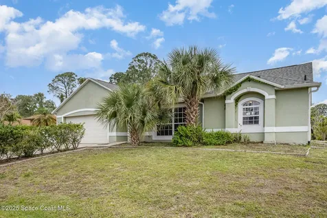 1894 Macklin Street NW Palm Bay FL 32907