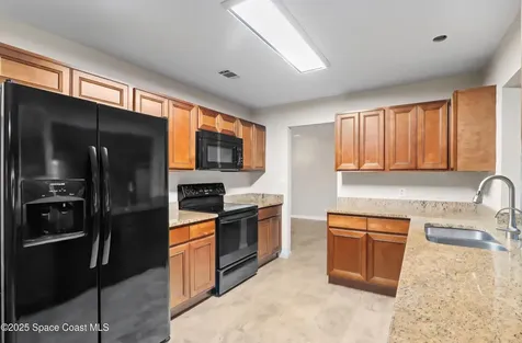 1394 Golf Vista Court NE Palm Bay FL 32905