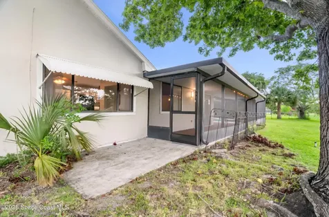 1394 Golf Vista Court NE Palm Bay FL 32905