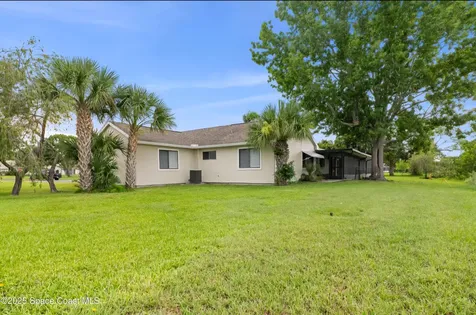 1394 Golf Vista Court NE Palm Bay FL 32905
