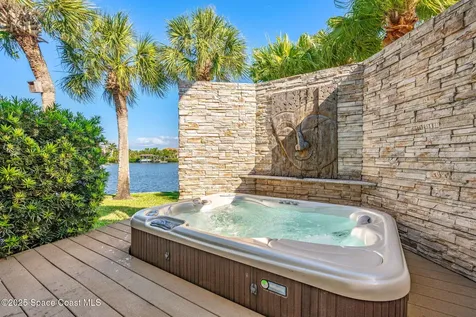 450 Ross Avenue Melbourne Beach FL 32951