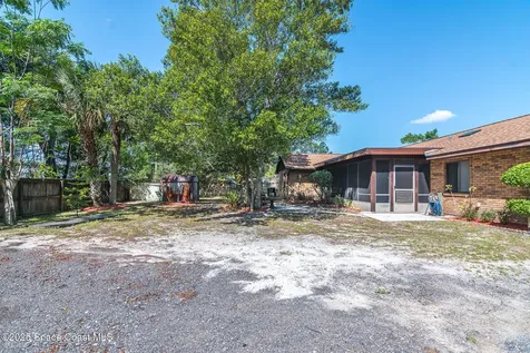 556 Escarole Street SE Palm Bay FL 32909