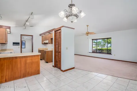 556 Escarole Street SE Palm Bay FL 32909