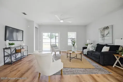 2246 Club Lake Drive Orange Park FL 32065