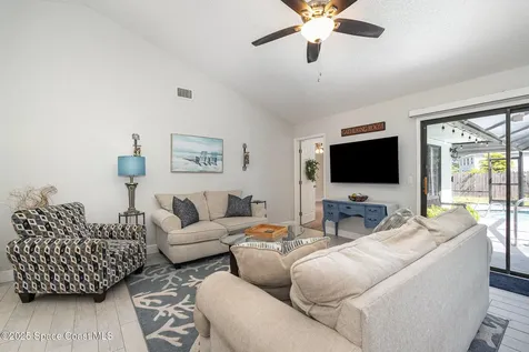 481 Capeador Street NW Palm Bay FL 32907