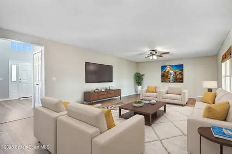 556 Haleybury Street SW Palm Bay FL 32908