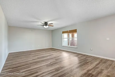 556 Haleybury Street SW Palm Bay FL 32908