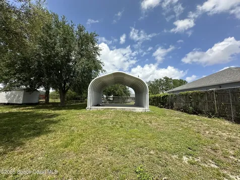 556 Haleybury Street SW Palm Bay FL 32908