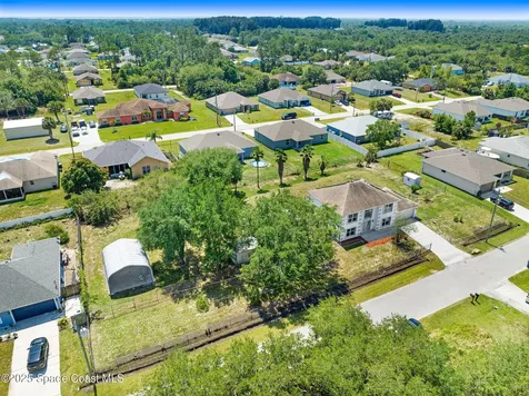 556 Haleybury Street SW Palm Bay FL 32908