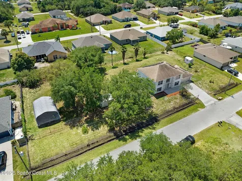 556 Haleybury Street SW Palm Bay FL 32908