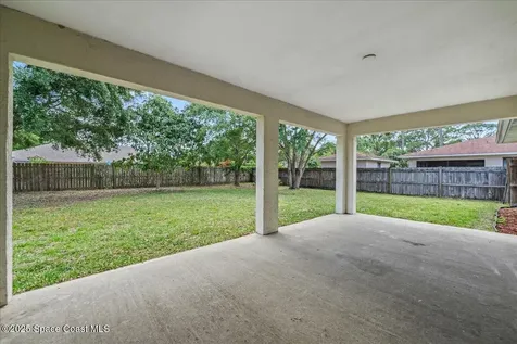350 Del Rey Street NE Palm Bay FL 32907