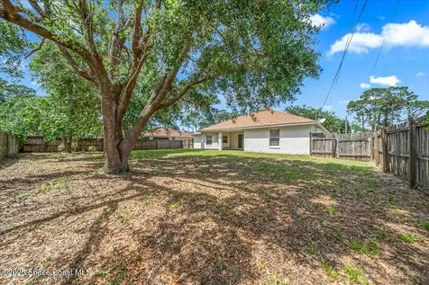 350 Del Rey Street NE Palm Bay FL 32907