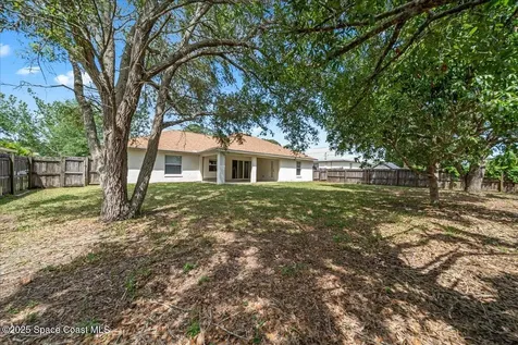350 Del Rey Street NE Palm Bay FL 32907