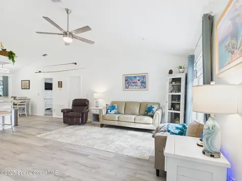 7965 105th Avenue Vero Beach FL 32967