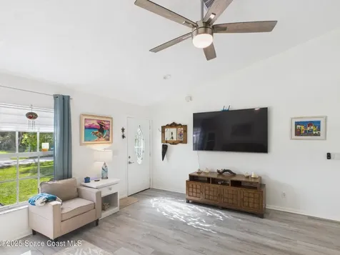 7965 105th Avenue Vero Beach FL 32967