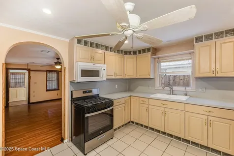 1809 Fletcher Street Melbourne FL 32901