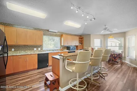 4220 Robins Hill Court Mims FL 32754