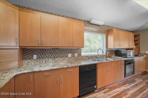 4220 Robins Hill Court Mims FL 32754