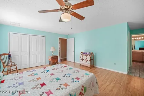 4220 Robins Hill Court Mims FL 32754
