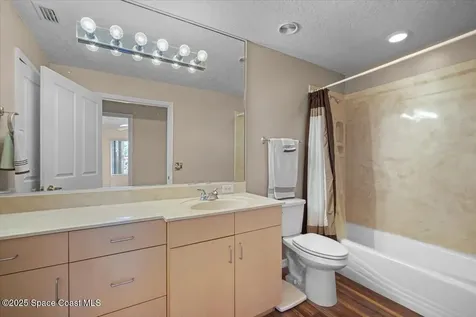 4220 Robins Hill Court Mims FL 32754
