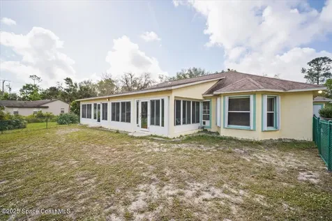 4220 Robins Hill Court Mims FL 32754