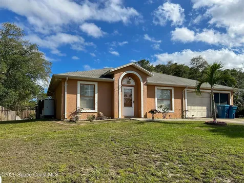 854 Reading Street SE Palm Bay FL 32909