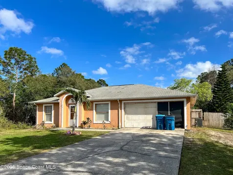 854 Reading Street SE Palm Bay FL 32909