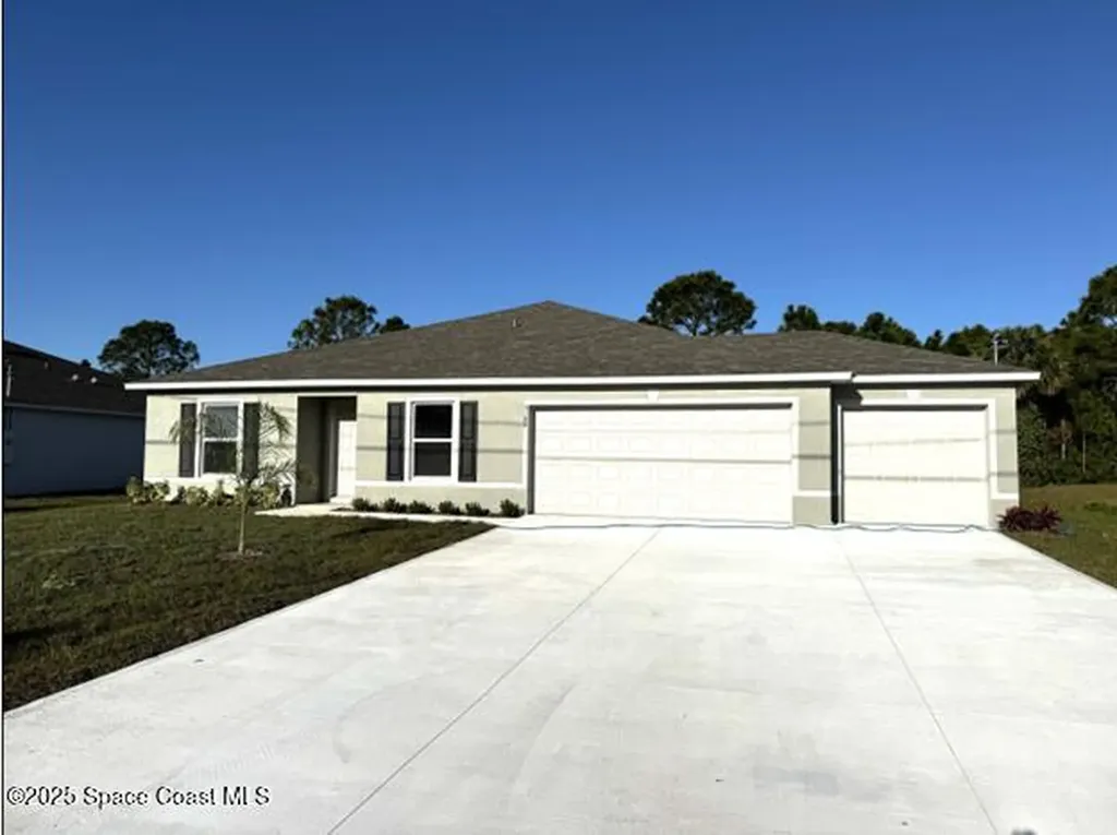 3188 Framingham Avenue SW Palm Bay FL 32908