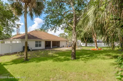 681 Narragansett Street NE Palm Bay FL 32907