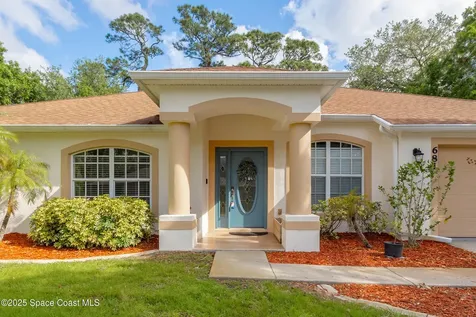 681 Narragansett Street NE Palm Bay FL 32907