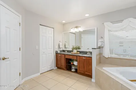 681 Narragansett Street NE Palm Bay FL 32907