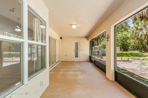681 Narragansett Street NE Palm Bay FL 32907