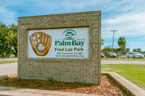 681 Narragansett Street NE Palm Bay FL 32907