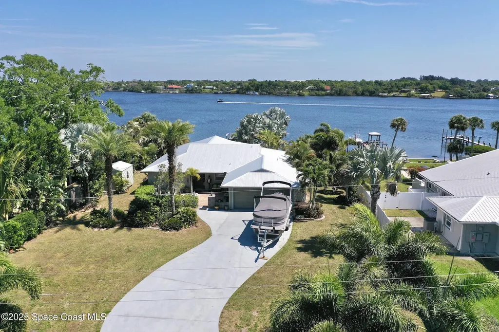 9888 Riverview Drive Sebastian FL 32976