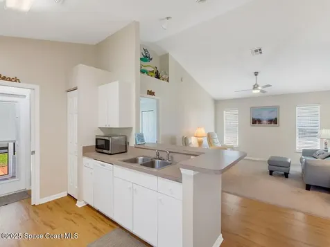 416 37th Avenue Vero Beach FL 32968