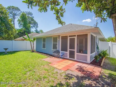 416 37th Avenue Vero Beach FL 32968