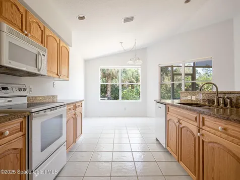 2149 Chinaberry Circle SE Palm Bay FL 32909