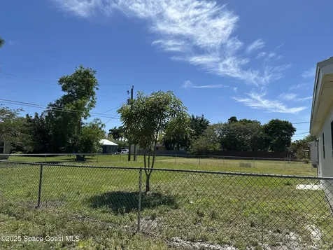 2844 SE Melaleuca Boulevard Port St. Lucie FL 34952