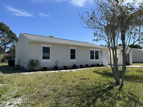 2844 SE Melaleuca Boulevard Port St. Lucie FL 34952