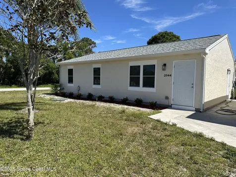 2844 SE Melaleuca Boulevard Port St. Lucie FL 34952