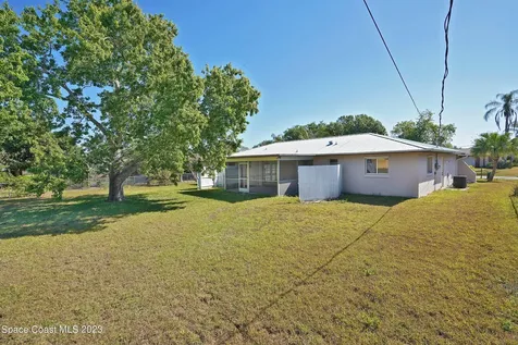 418 Candlestick Avenue NE Palm Bay FL 32907