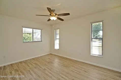418 Candlestick Avenue NE Palm Bay FL 32907