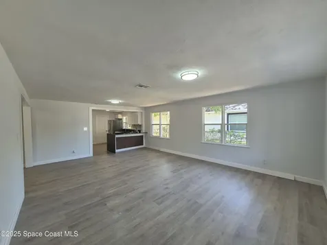 422 N Lincoln Street Daytona Beach FL 32114