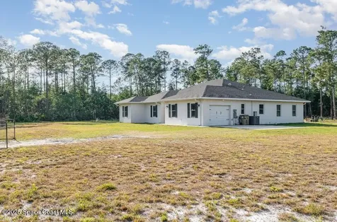 26655 Lost Lake Drive Paisley FL 32767